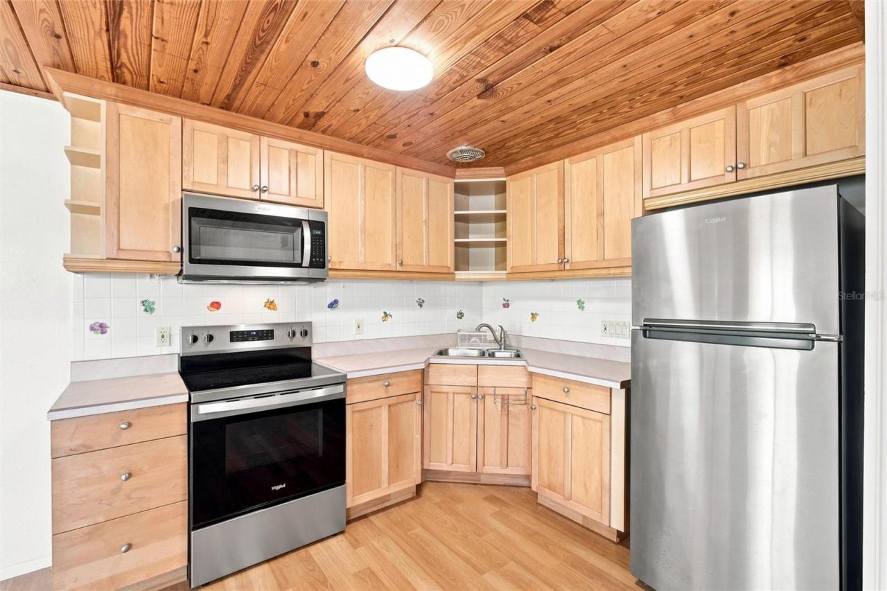 455 62nd Street, Holmes Beach, FL 34217 Photo