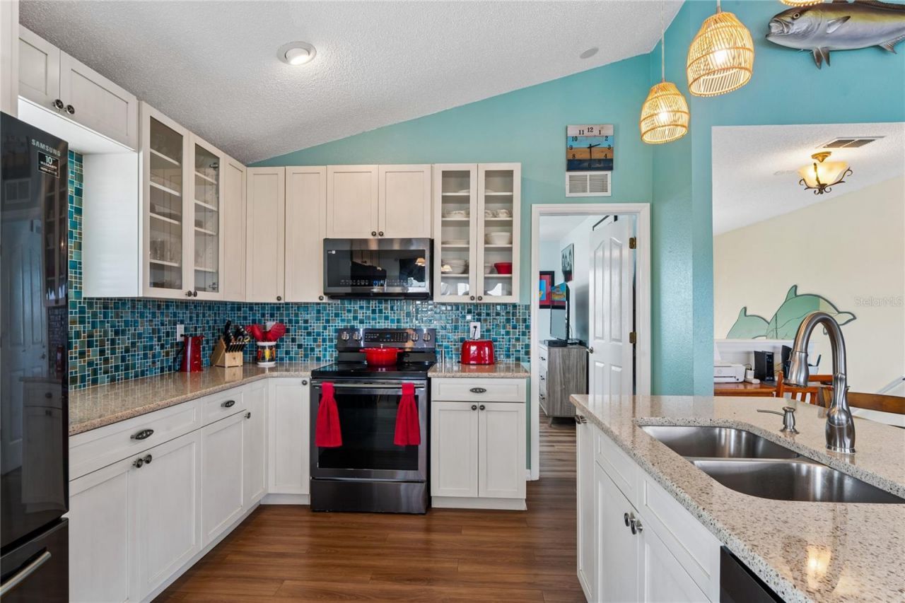 3294 Minnow Creek Drive, Hernando Beach, FL 34607 Photo