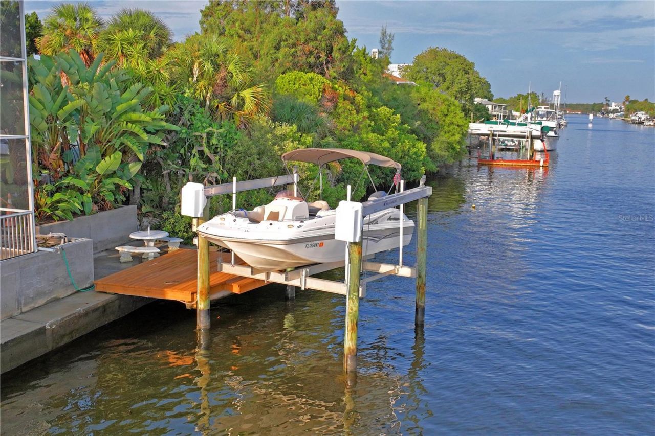 3294 Minnow Creek Drive, Hernando Beach, FL 34607 Photo