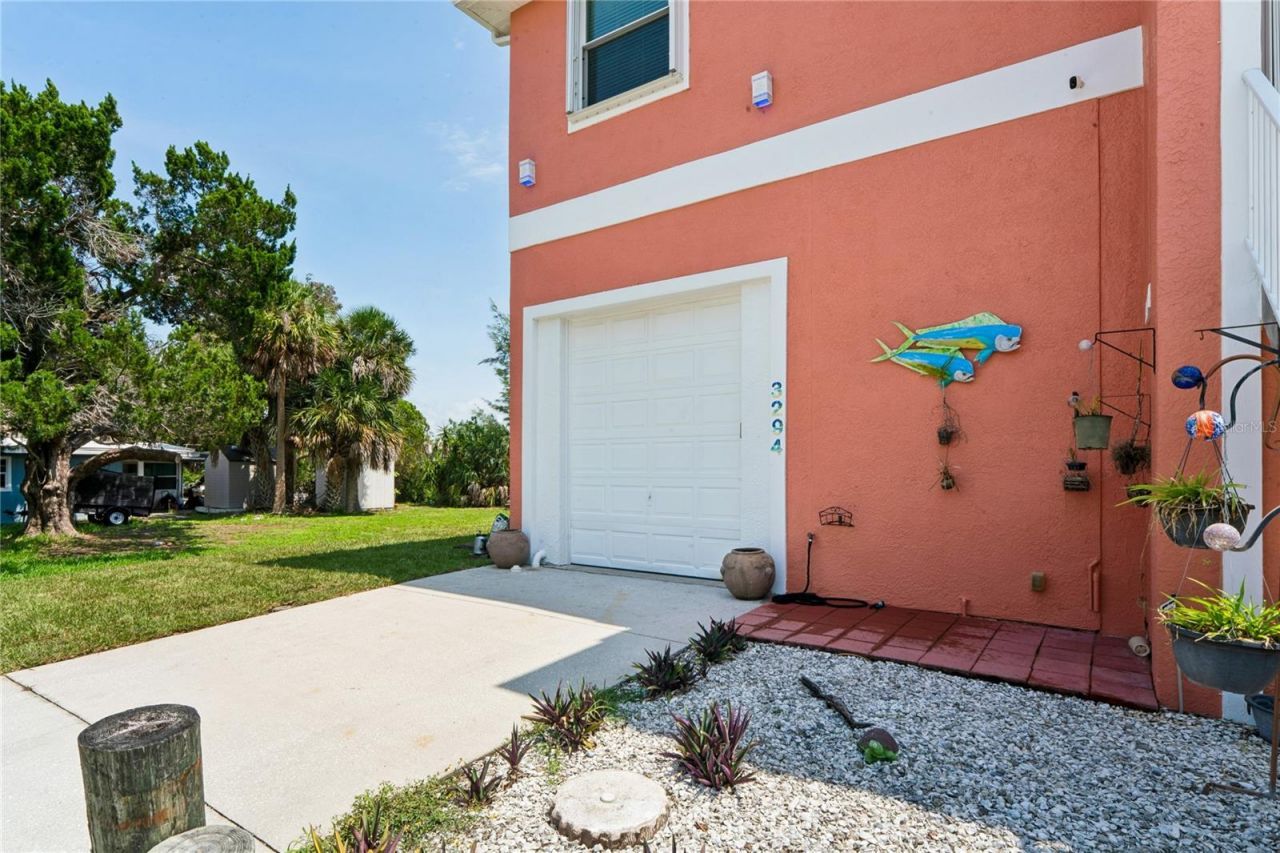 3294 Minnow Creek Drive, Hernando Beach, FL 34607 Photo