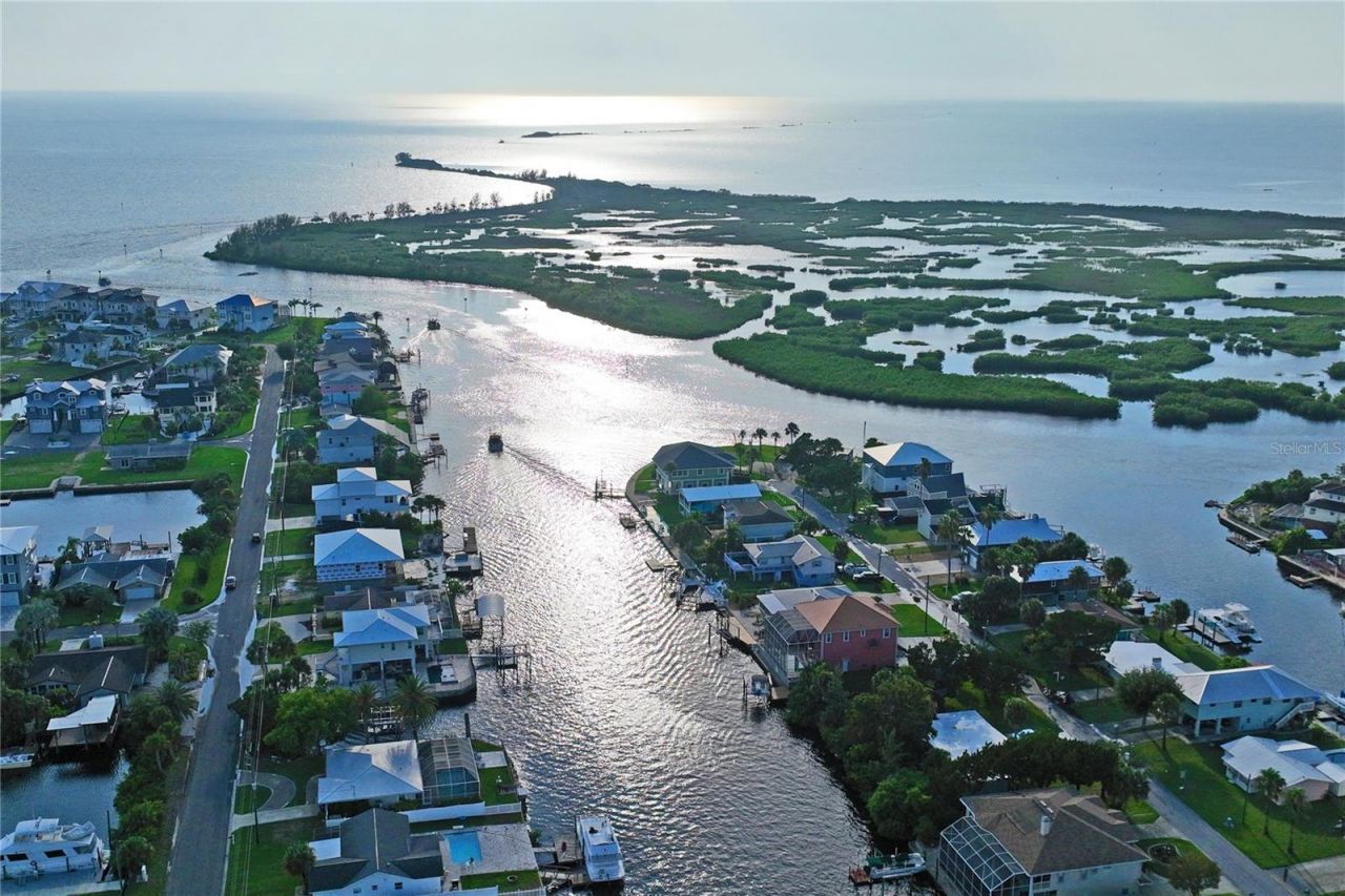 3294 Minnow Creek Drive, Hernando Beach, FL 34607 Photo