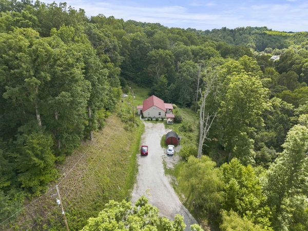 1977 KY-1458, Flatwoods, KY 41139