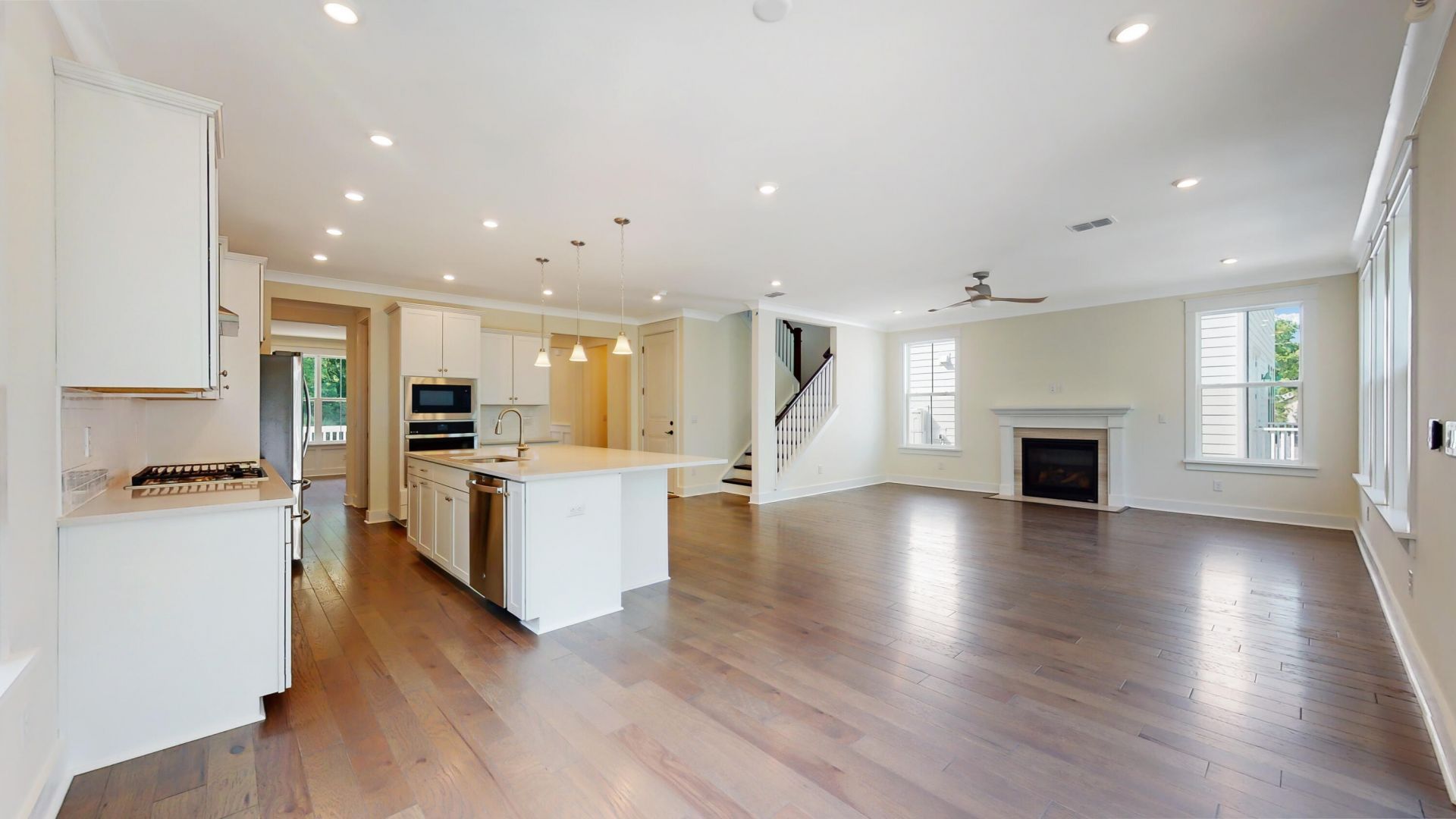 2346 N Palmetto Fort Drive Photo 11