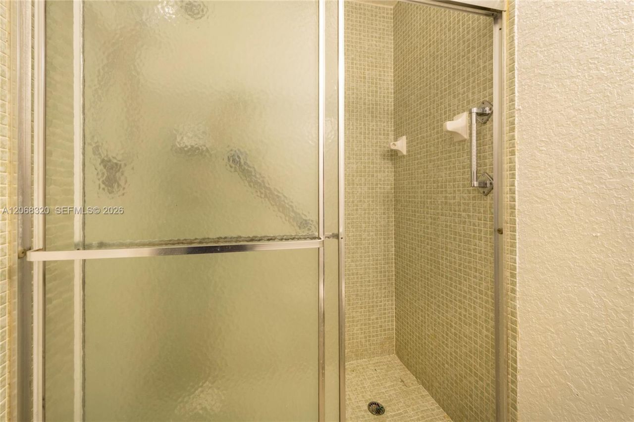 8555 NW 10th St , Unit B106, Plantation, FL 33322 Photo