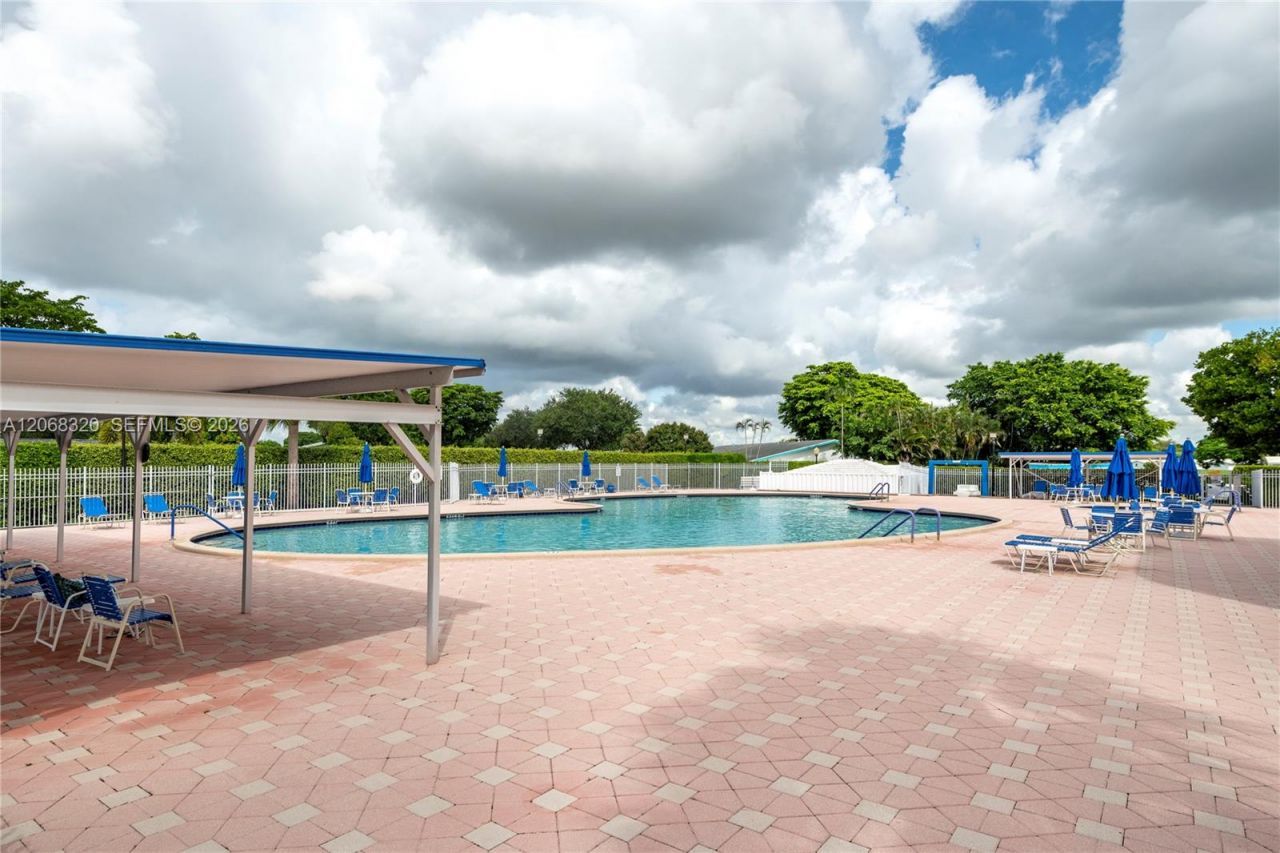 8555 NW 10th St , Unit B106, Plantation, FL 33322 Photo