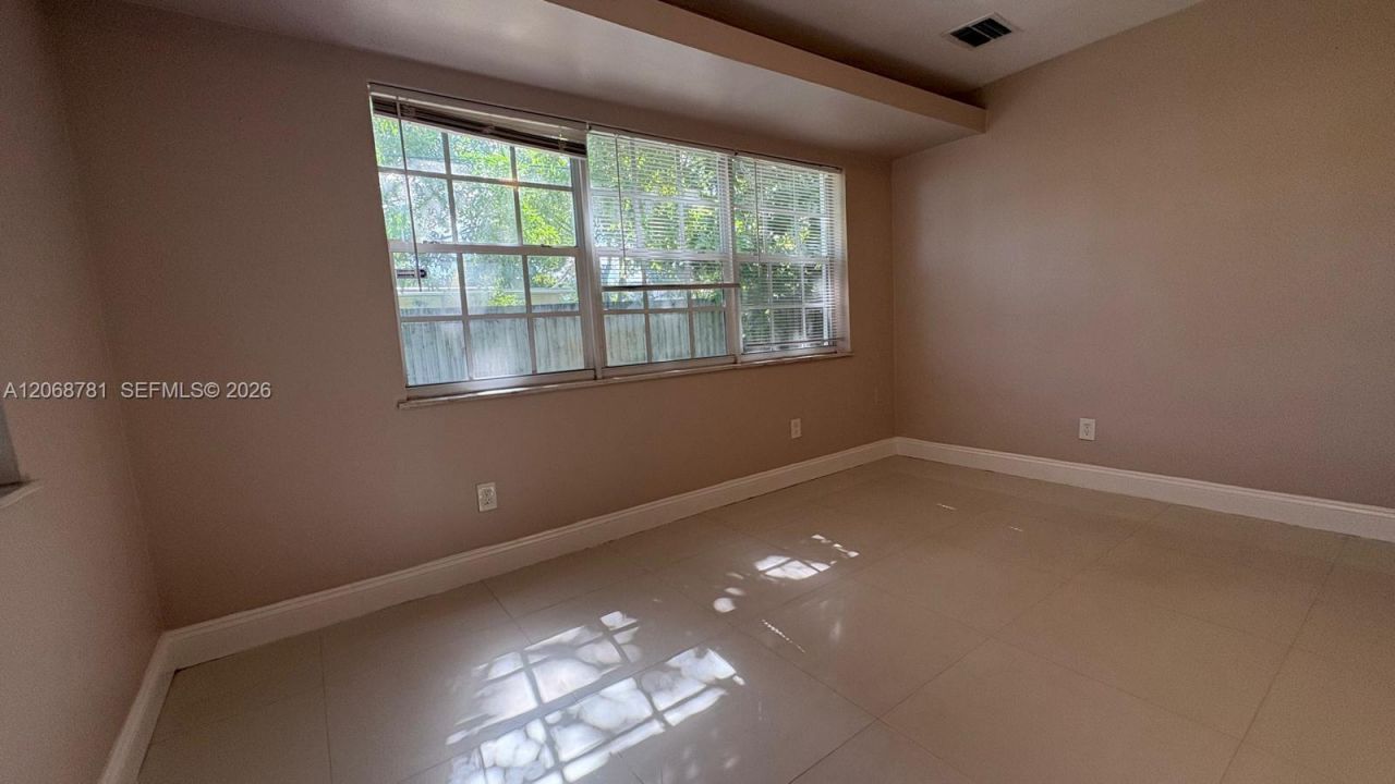 251 N 68th Ter, Unit 251, Hollywood, FL 33024 Photo