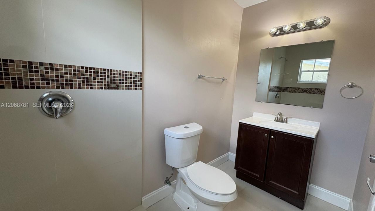 251 N 68th Ter, Unit 251, Hollywood, FL 33024 Photo