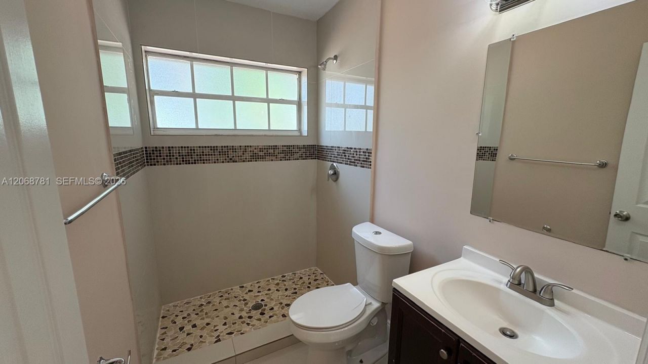 251 N 68th Ter, Unit 251, Hollywood, FL 33024 Photo