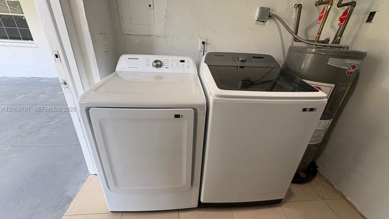 251 N 68th Ter, Unit 251, Hollywood, FL 33024 Photo