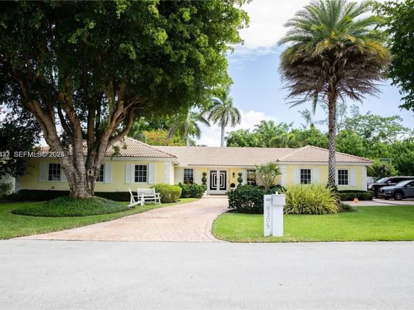 8305 SW 171st St , Palmetto Bay, FL 33157