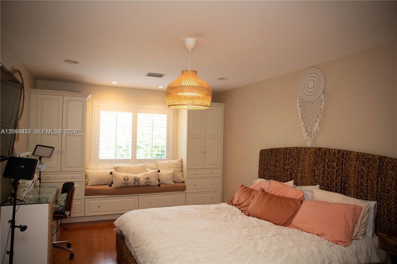 8305 SW 171st St , Palmetto Bay, FL 33157 Photo