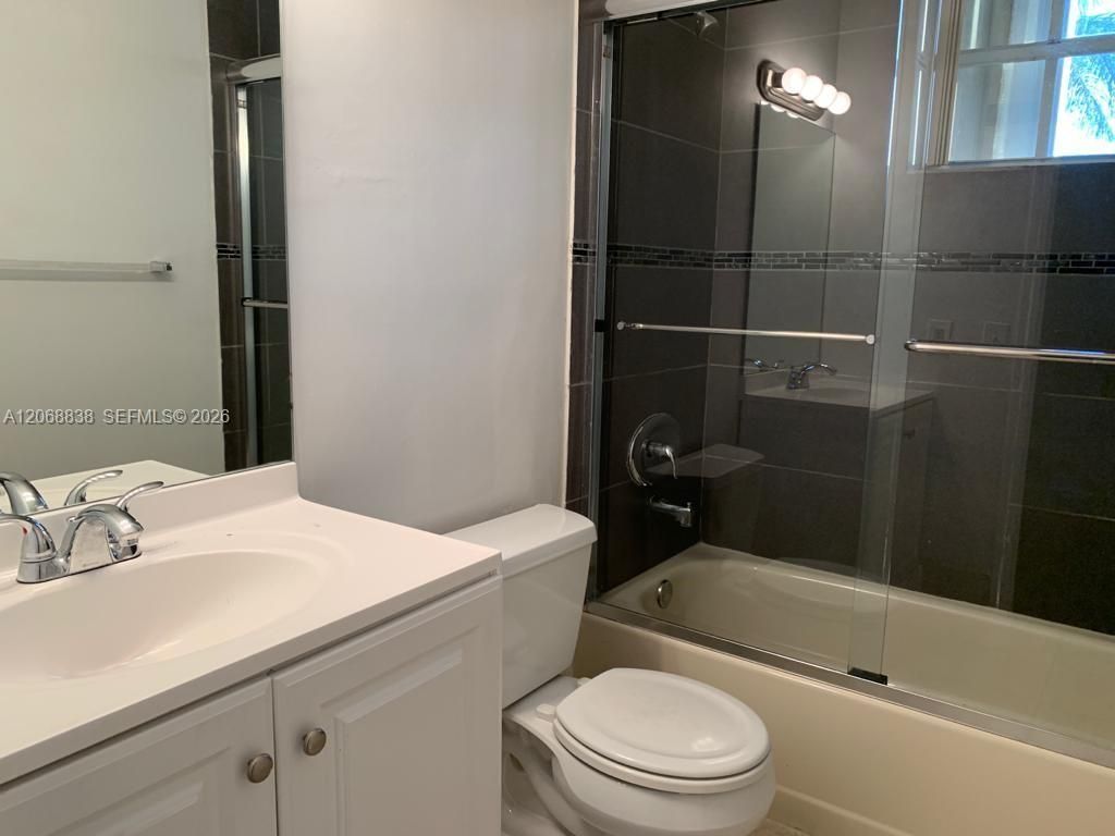 12447 NW 7th St , Miami, FL 33182 Photo