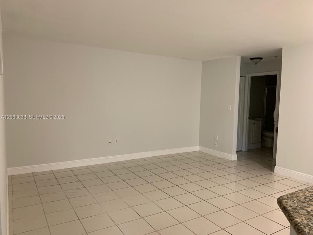 12447 NW 7th St , Miami, FL 33182 Photo