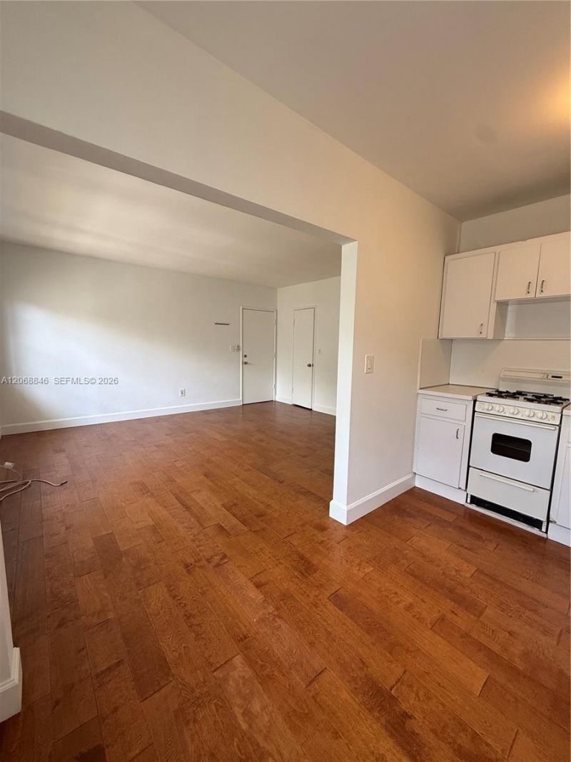 1616 Michigan Ave , Unit 15, Miami Beach, FL 33139 Photo