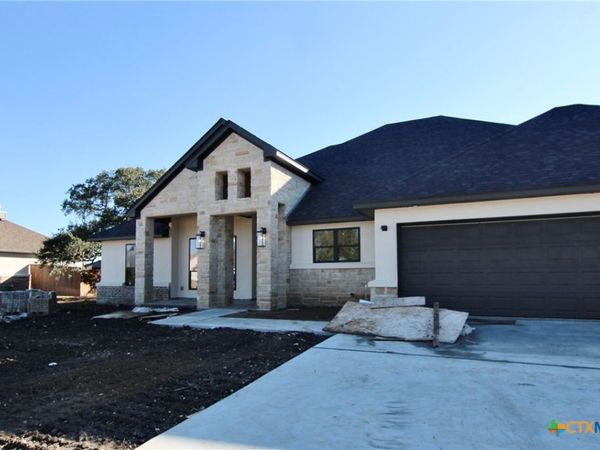 1014 High Plains Drive , Nolanville, TX 76559
