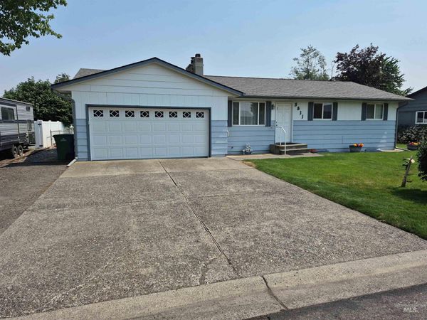 3811 13th Street D, Lewiston, ID 83501