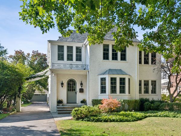 1094 Pine Street , Winnetka, IL 60093