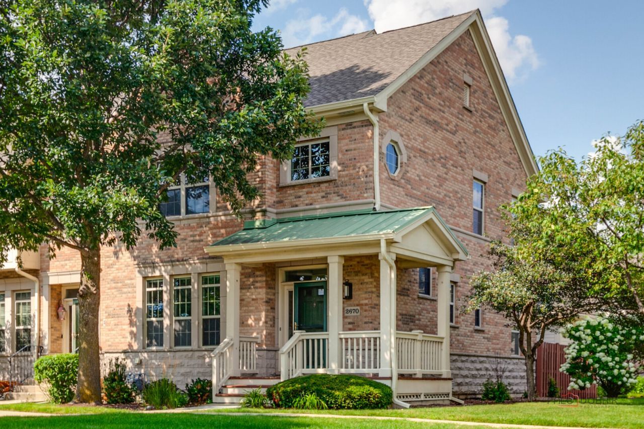2670 W Lake Avenue, Unit 2670, Glenview, IL 60026 Main Photo