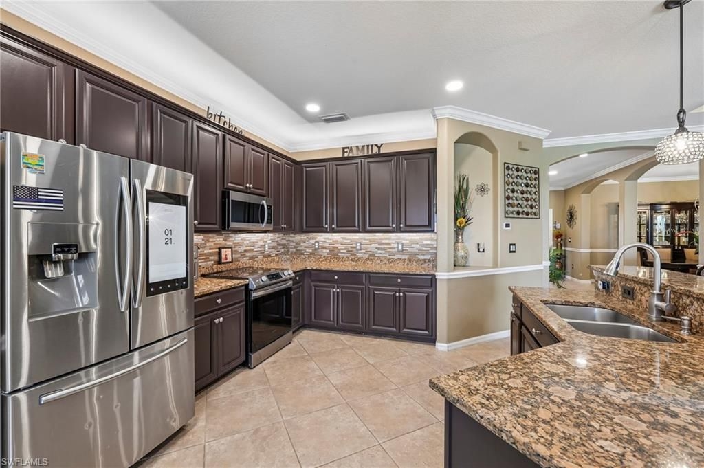 2115 Vermont Ln, Naples, FL 34120 Photo