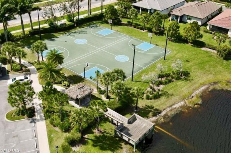 2115 Vermont Ln, Naples, FL 34120 Photo