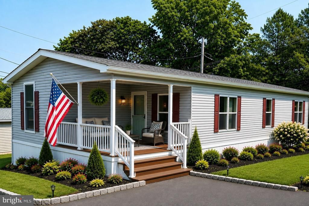 5 PLOSKINA LANE, GLENMOORE, PA 19343