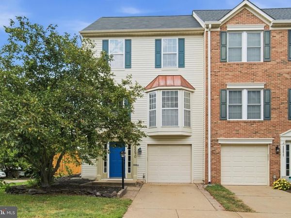 46670 CAVENDISH SQUARE, STERLING, VA 20165
