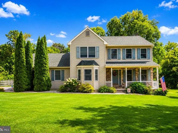 4006 CREST VIEW DRIVE, STROUDSBURG, PA 18360