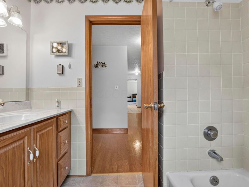 743 Carpico Drive NE, Lancaster, OH 43130 Photo 13