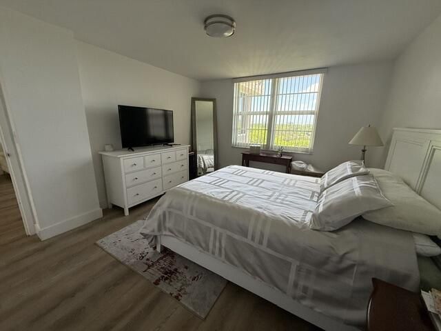 250 Jacaranda Drive, Unit 804, Plantation, FL 33324 Photo