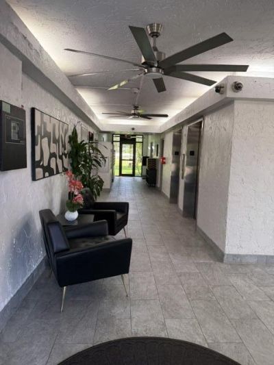 250 Jacaranda Drive, Unit 804, Plantation, FL 33324 Photo