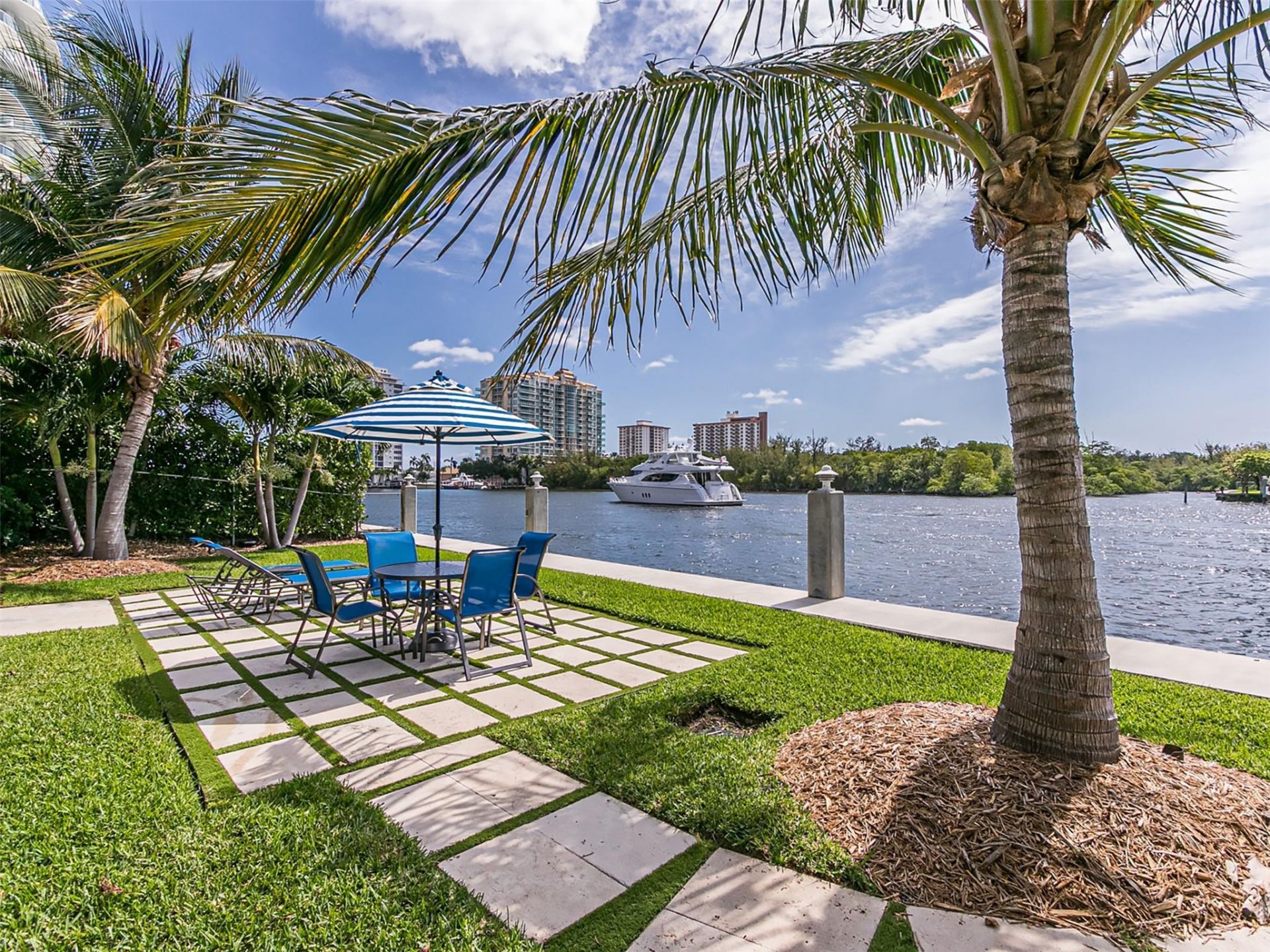 888 Intracoastal Drive, Unit 10E, Fort Lauderdale, FL 33304 Photo