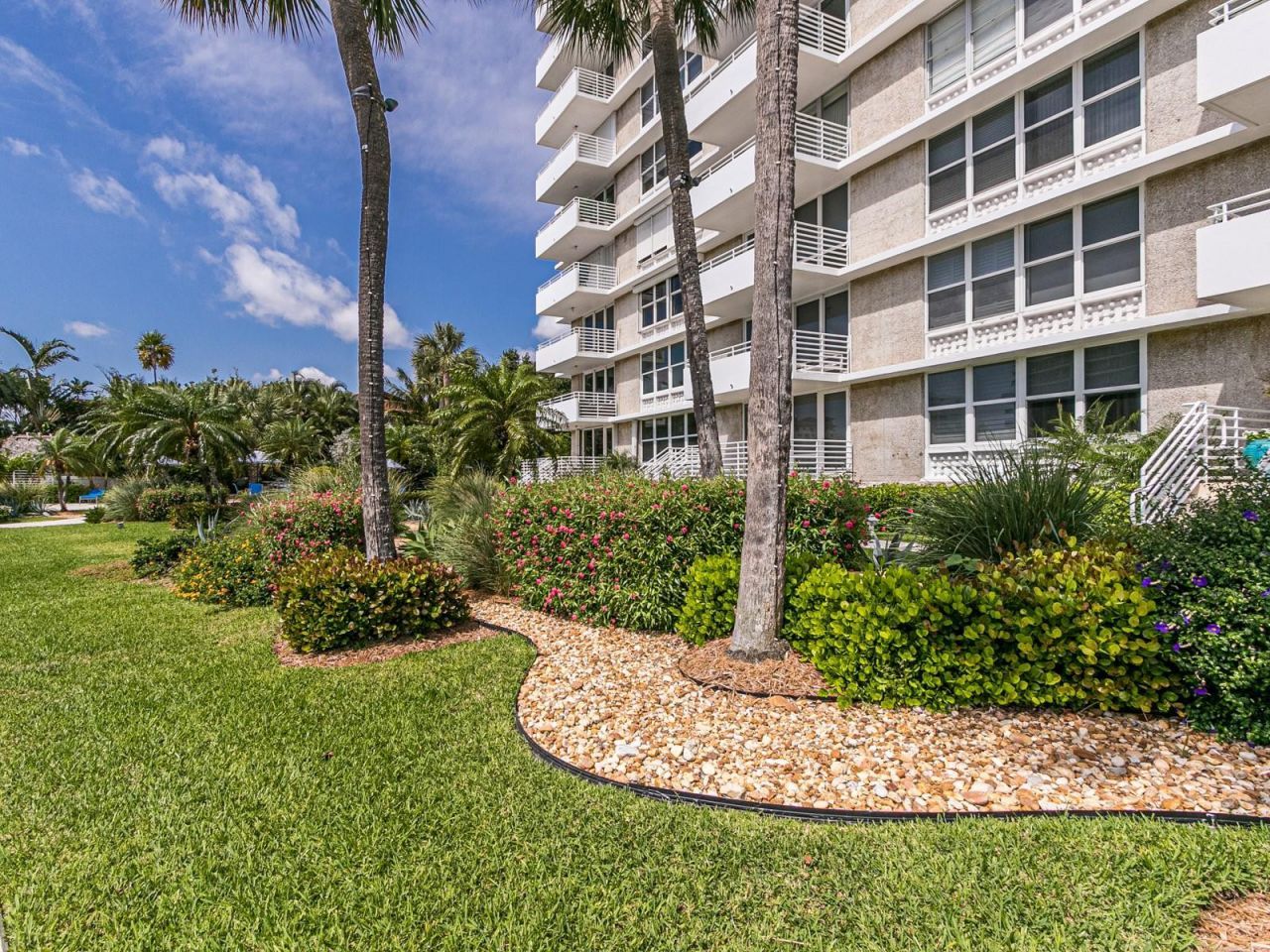888 Intracoastal Drive, Unit 10E, Fort Lauderdale, FL 33304 Photo