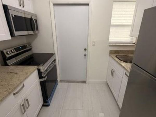 968 W 9TH Street, Unit B2, Riviera Beach, FL 33404