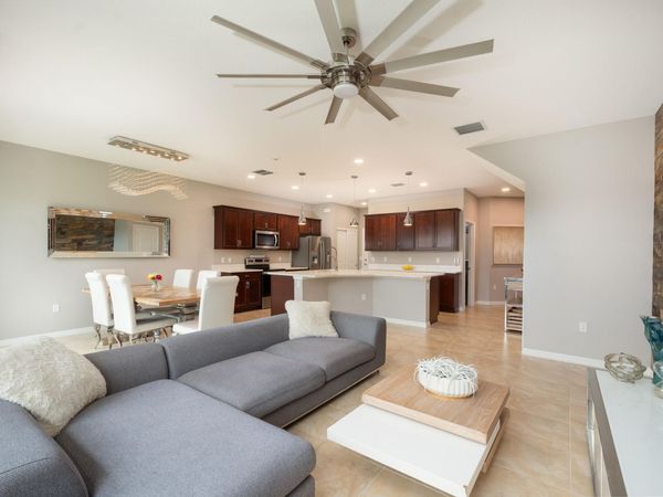 4486 Appleton Circle W, Oakland Park, FL 33309