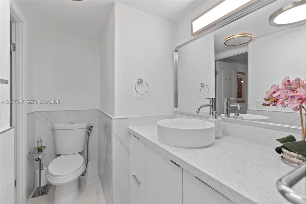 1301 NE Miami Gardens Dr, Unit 1515W, Miami, FL 33179 Photo