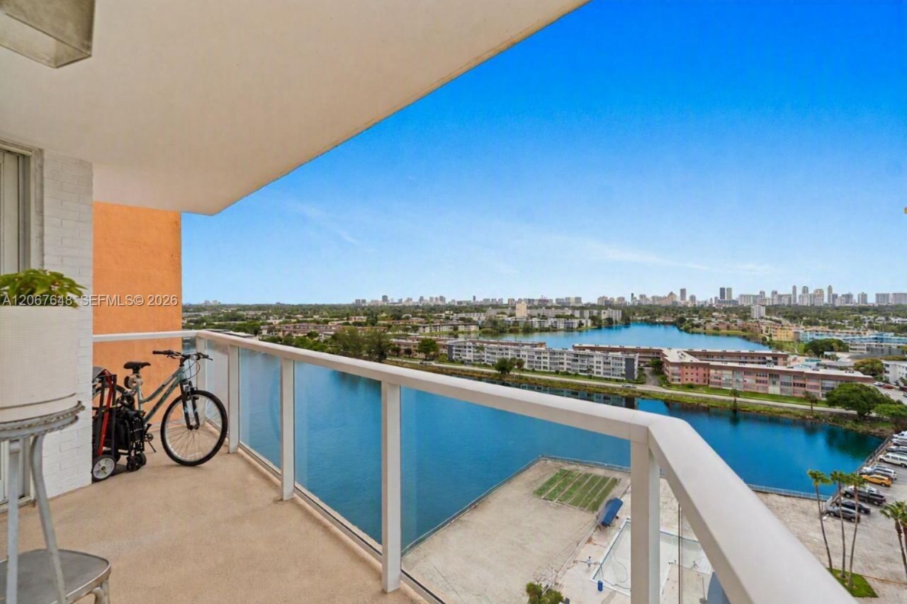 1301 NE Miami Gardens Dr, Unit 1515W, Miami, FL 33179 Photo