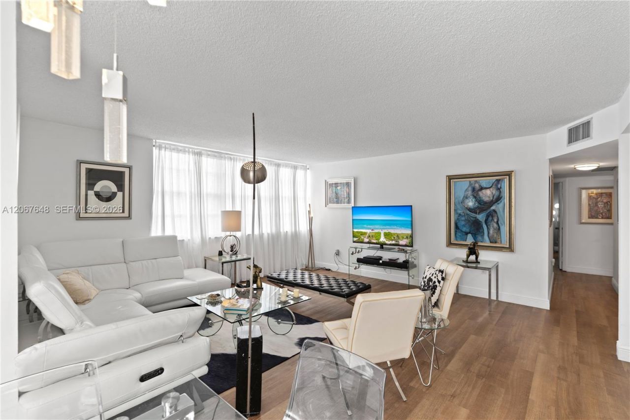 1301 NE Miami Gardens Dr, Unit 1515W, Miami, FL 33179 Photo