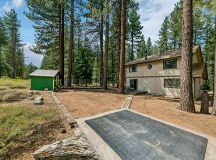 1735 Nadowa Street, South Lake Tahoe, CA 96150 Photo