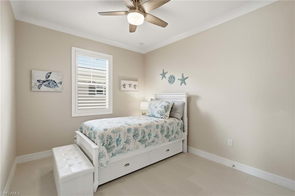 239 Indies Dr E, Unit 202, Naples, FL 34114 Photo