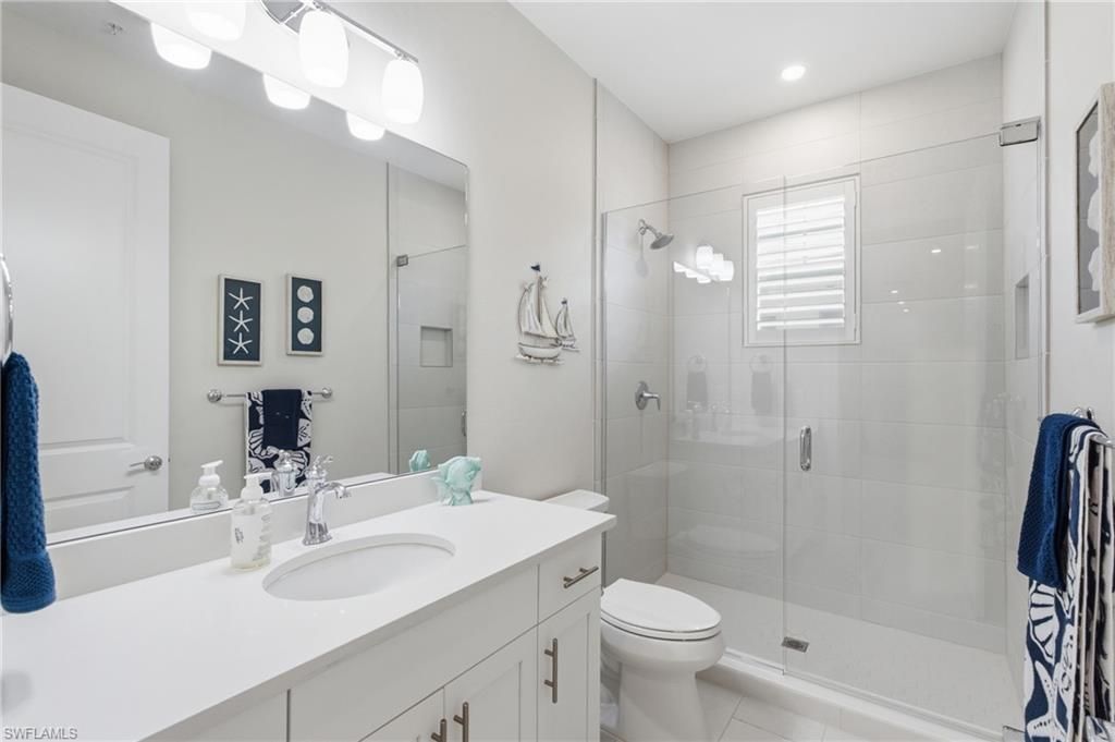 239 Indies Dr E, Unit 202, Naples, FL 34114 Photo