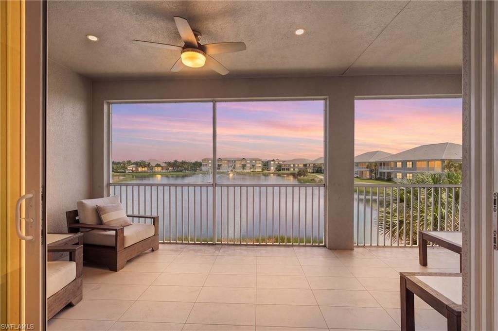 239 Indies Dr E, Unit 202, Naples, FL 34114 Photo