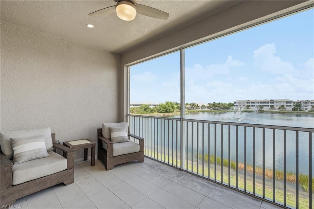239 Indies Dr E, Unit 202, Naples, FL 34114 Photo