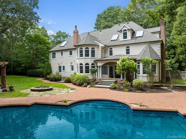 12 Mondavi Lane , East Setauket, NY 11733