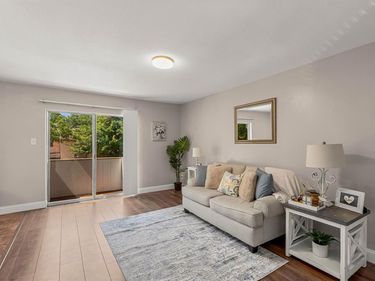 5809 Harvest Hill Road, Unit 2055, Dallas, TX 75230