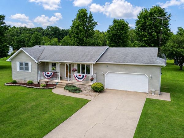 2190 E 100 S , Knox, IN 46534