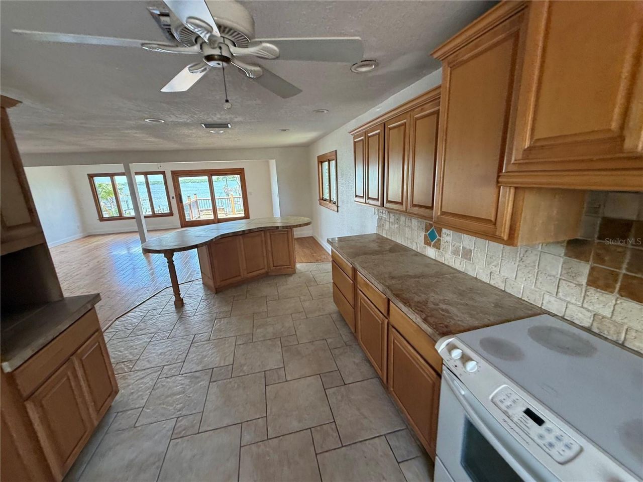 6111 Bayou Grande Boulevard Ne, Saint Petersburg, FL 33703 Photo