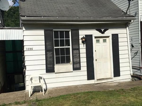 1206 Baltimore street, Wheeling, WV 26003