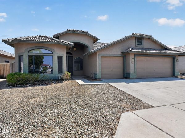9001 S 7TH Drive, Phoenix, AZ 85041