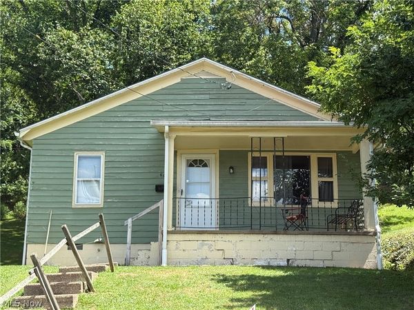 602 10th Street , Marietta, OH 45750