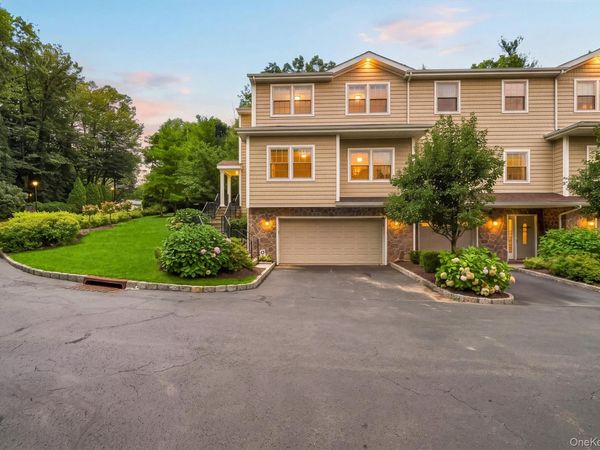 4 Preserve Court , White Plains, NY 10607